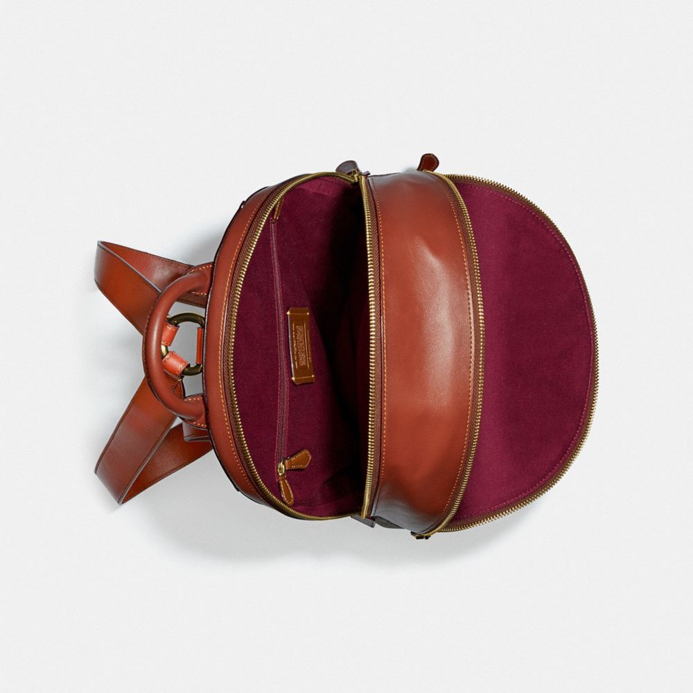 CARRIE BACKPACK IN SIGNATURE CANVAS - Vistas alternativas 2